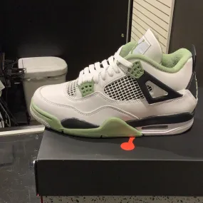 Jordan 4 Retro Seafoam (W)