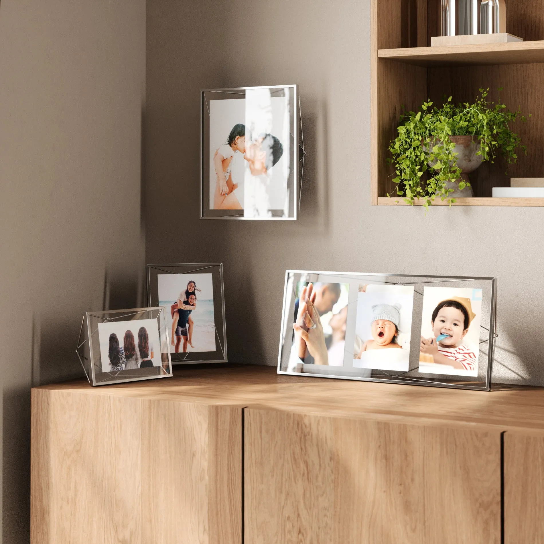 Prisma Picture Frame