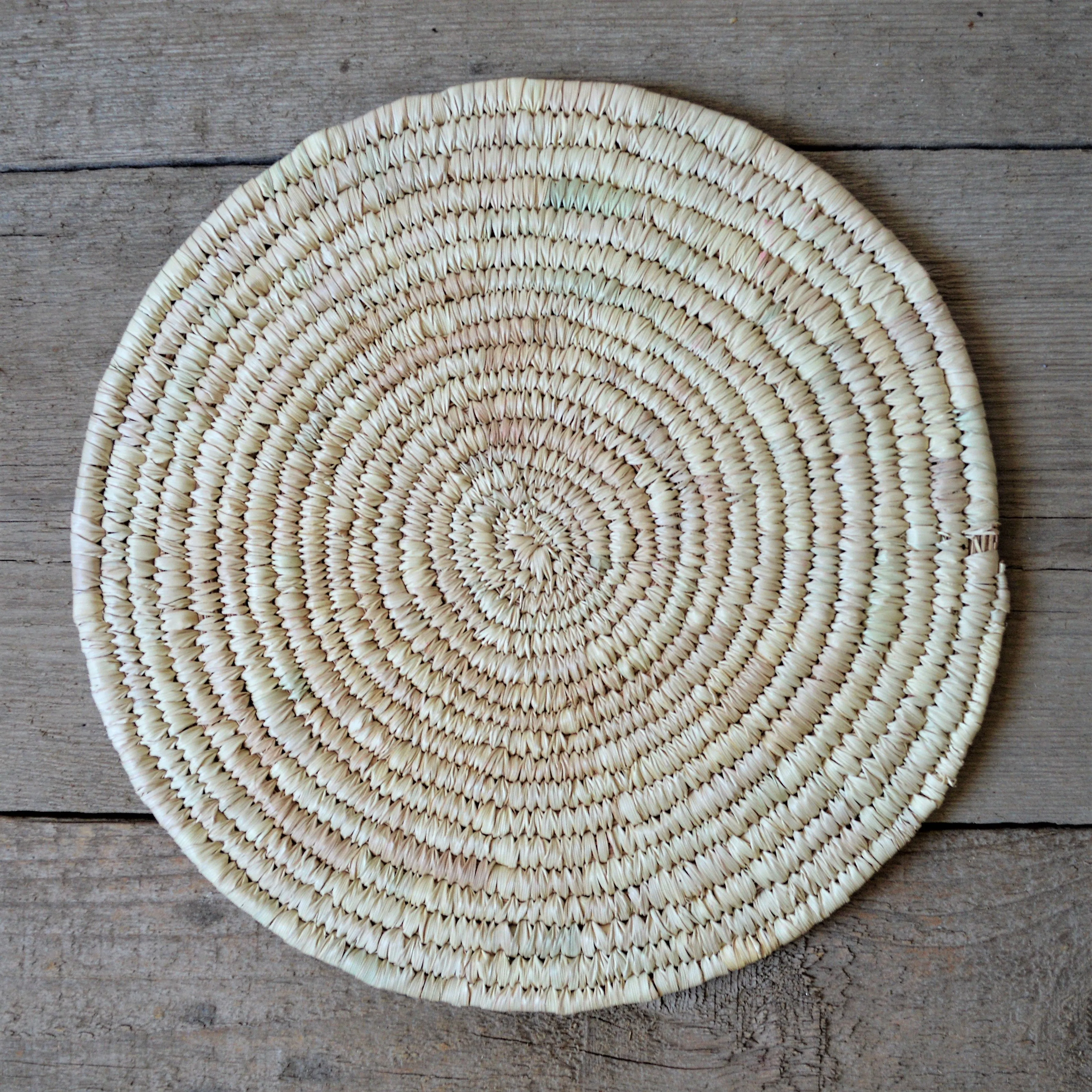 Rustic woven trivet