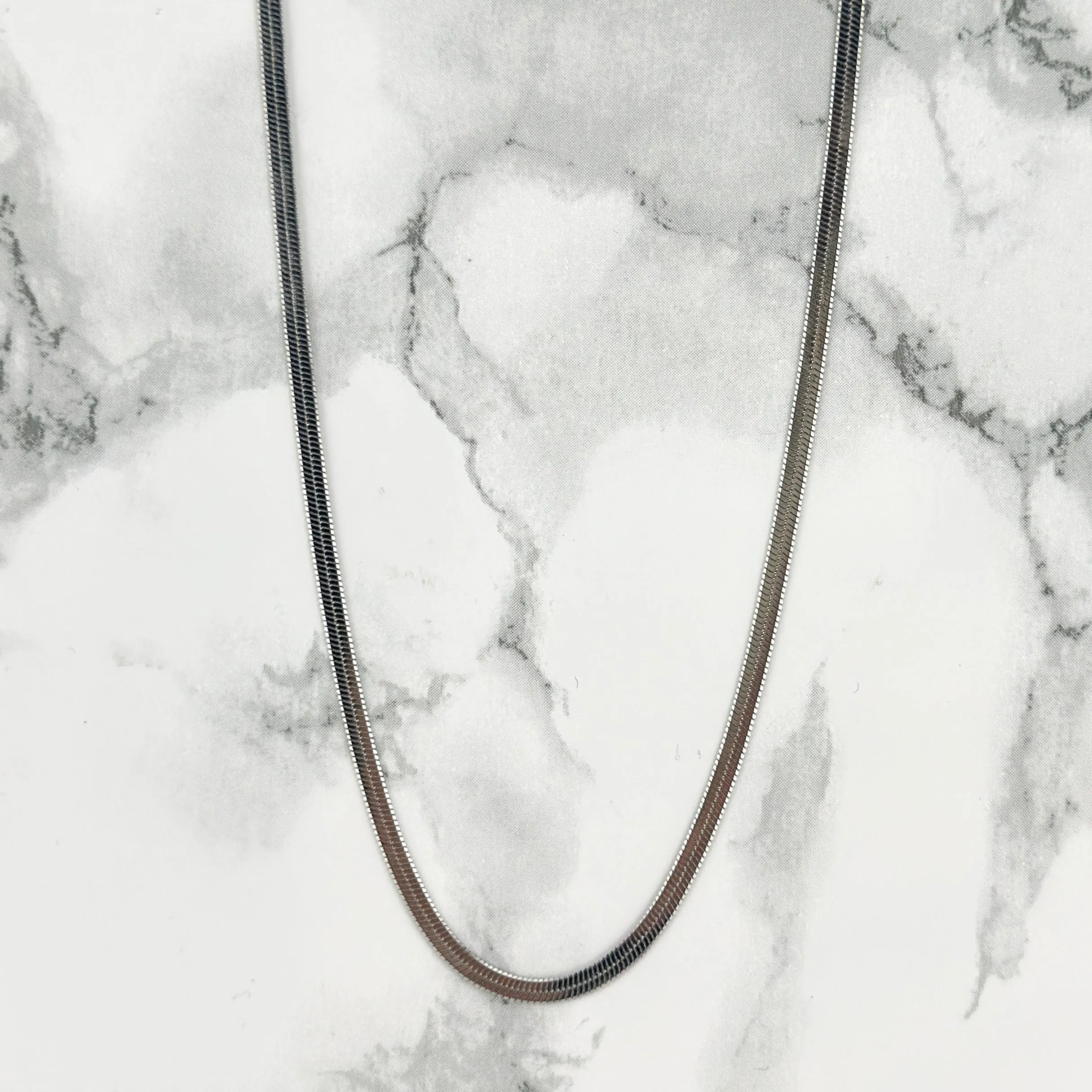 Slim snake Necklace silver